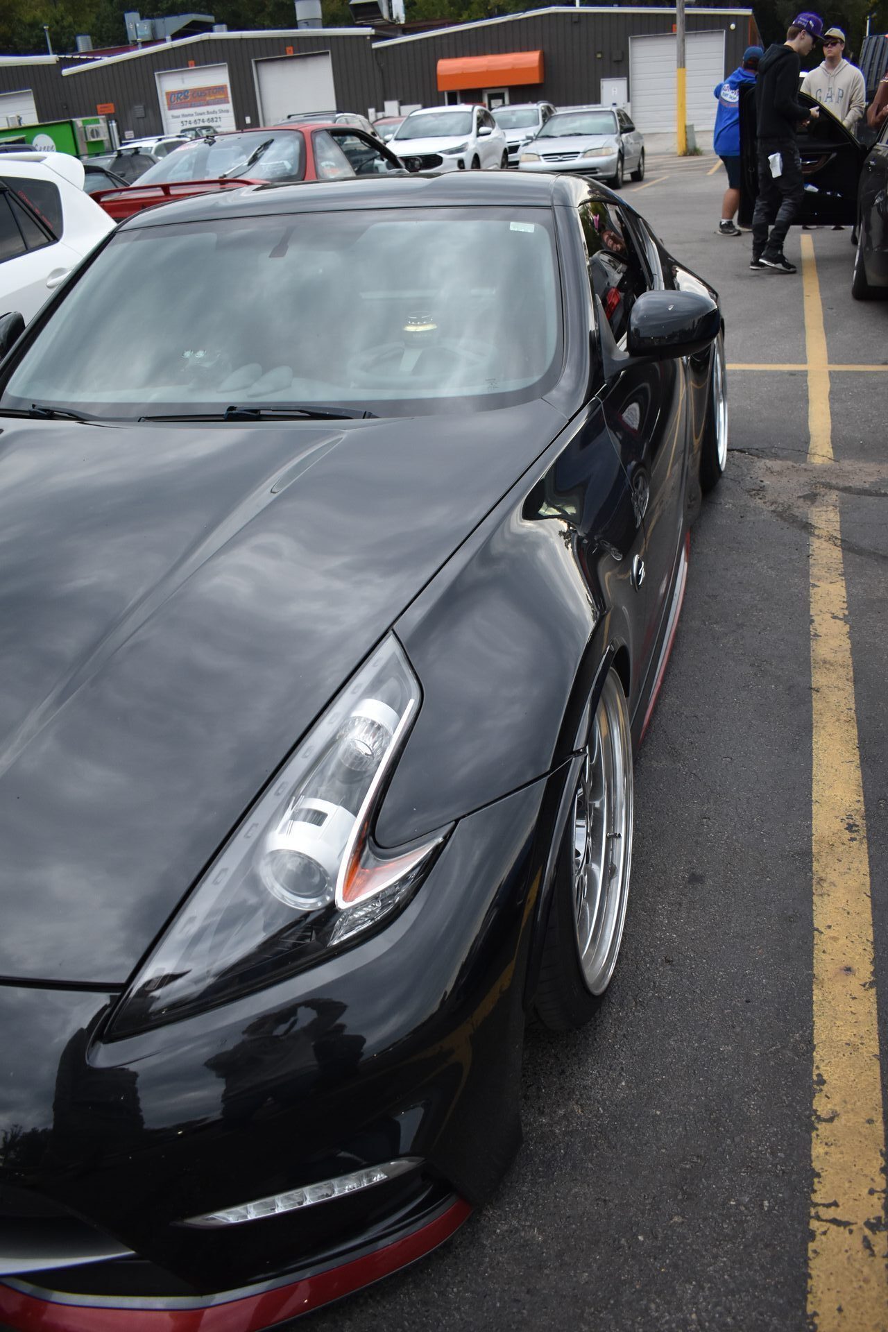 Nissan 370z profile