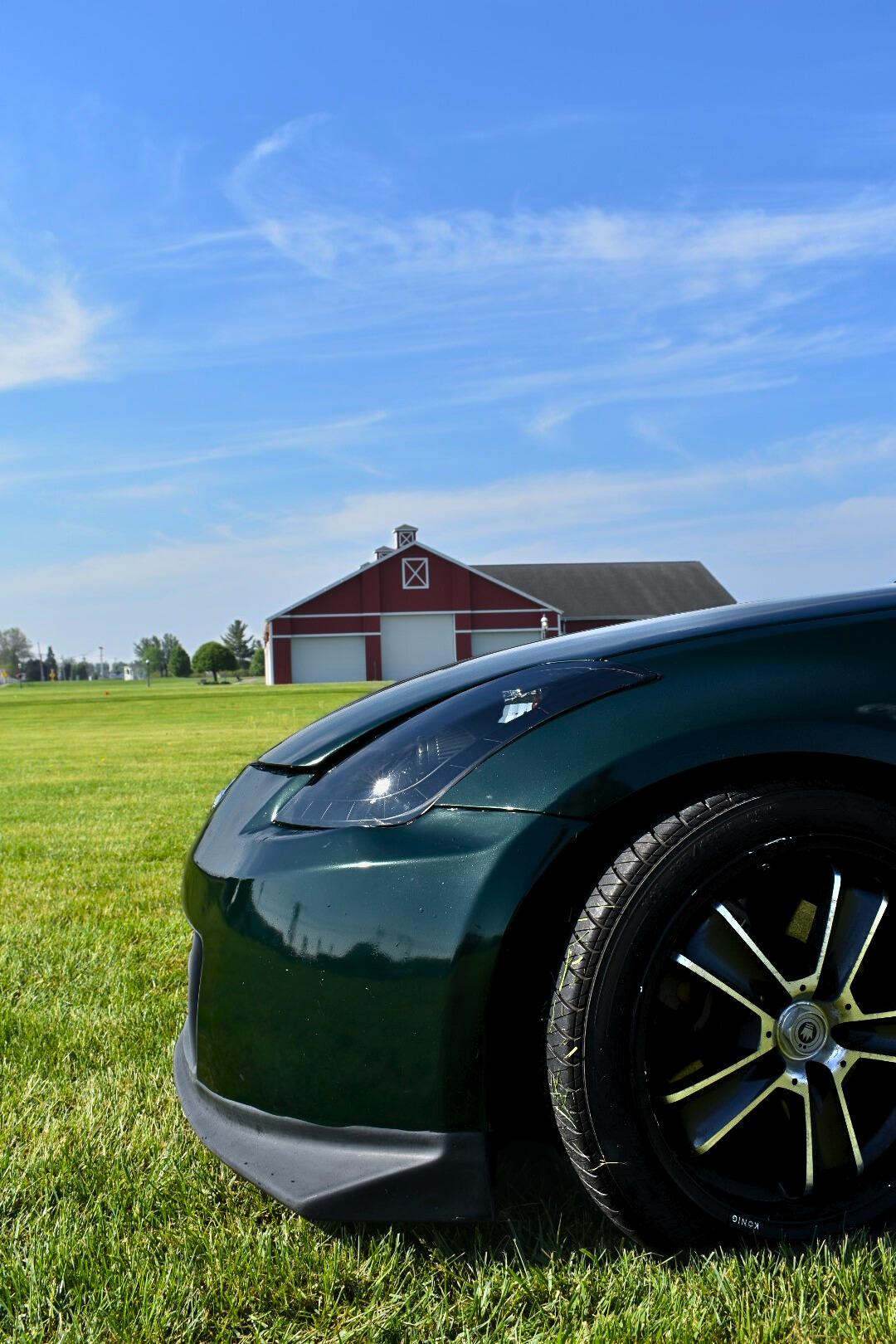Nisaan 350z front side